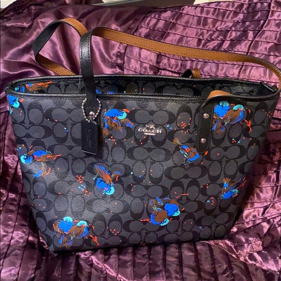 Authentic Coach Bag: Signature Bird City Zip Tote - Picture 2 of 11